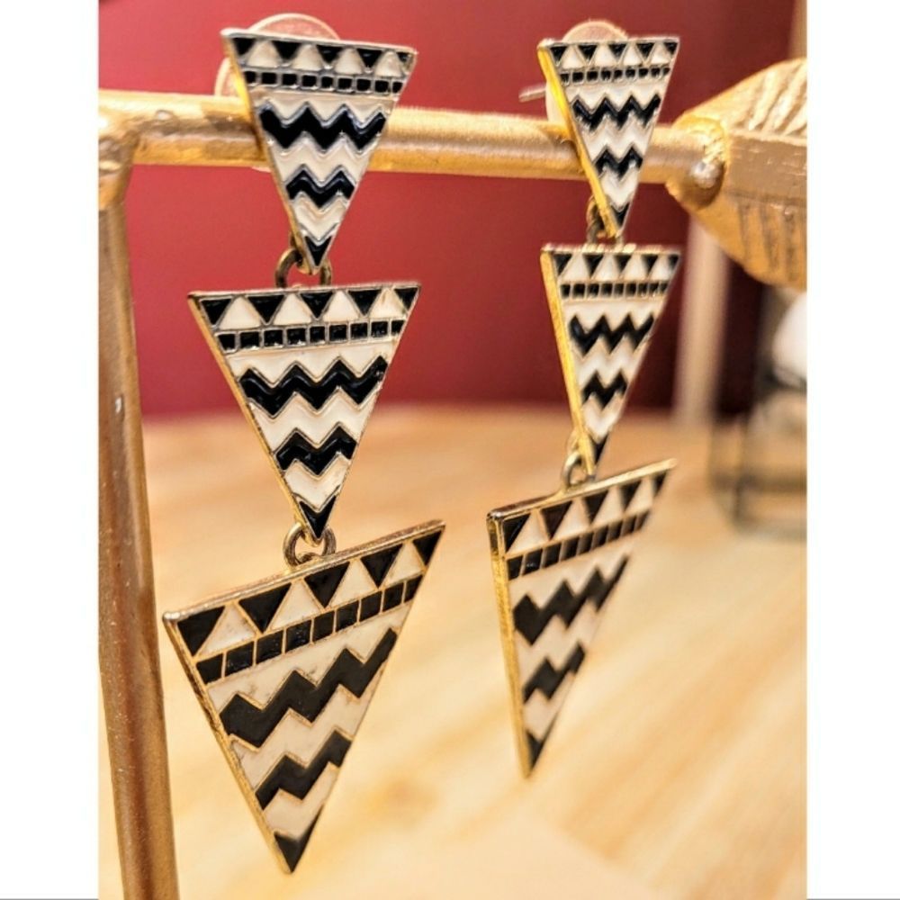 Tiered Triangle Aztec Print Drop Earrings